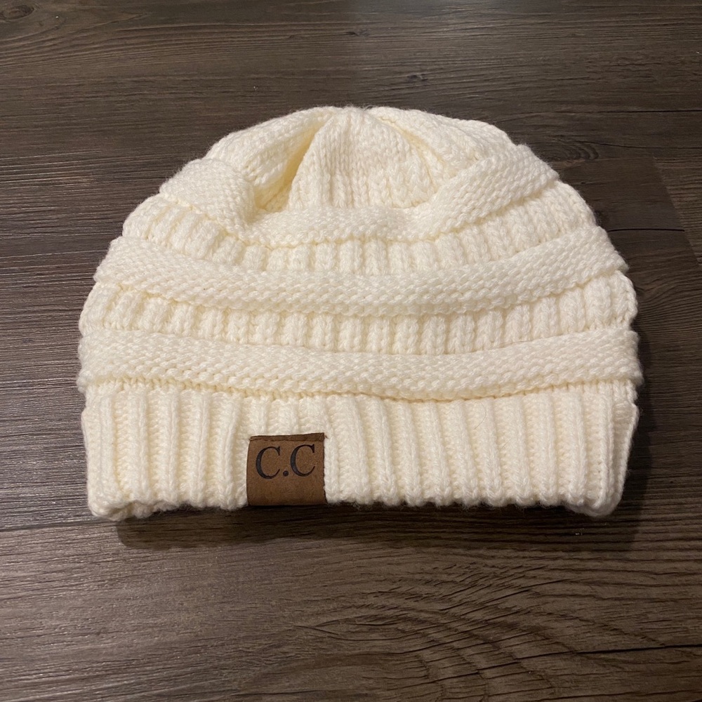 Women’s CC Creamy White Knitted Beanie